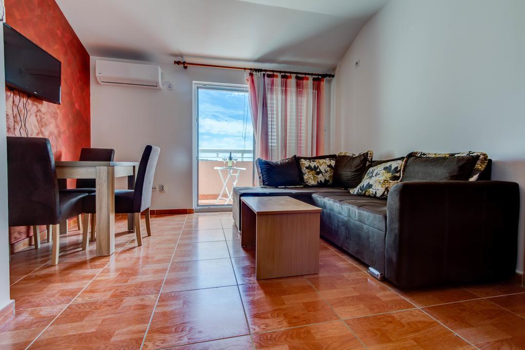 Dom Apartments Budva Buitenkant foto