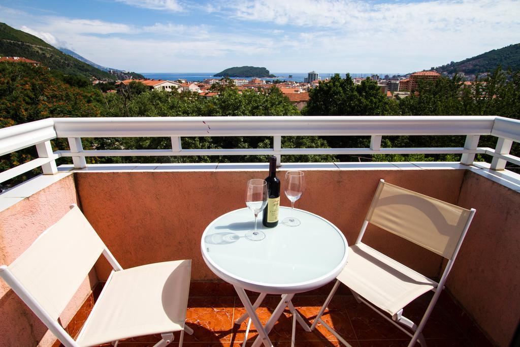 Dom Apartments Budva Buitenkant foto