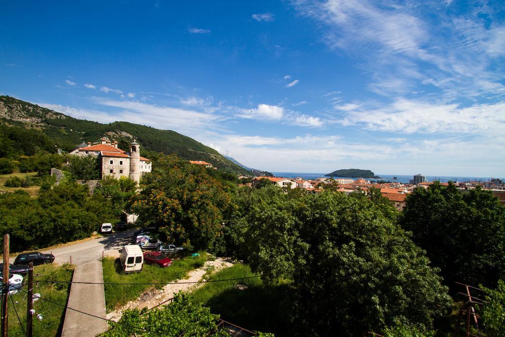 Dom Apartments Budva Buitenkant foto