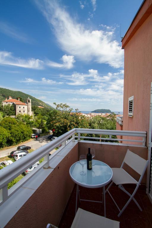 Dom Apartments Budva Buitenkant foto