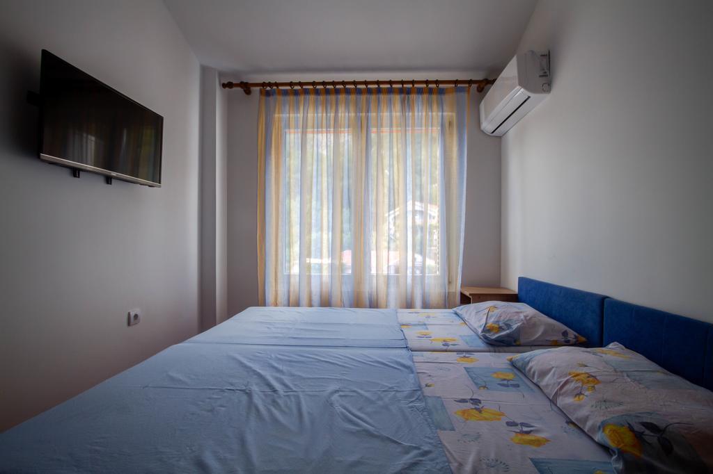 Dom Apartments Budva Buitenkant foto